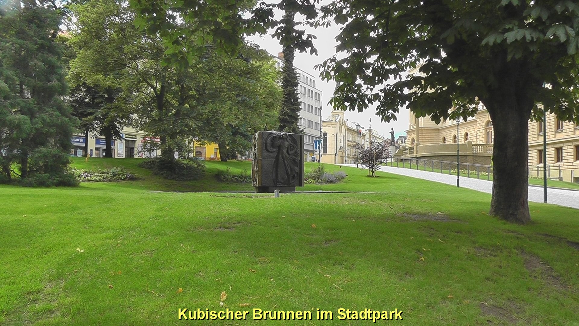 Pilsen Moderner kubischer Brunnen